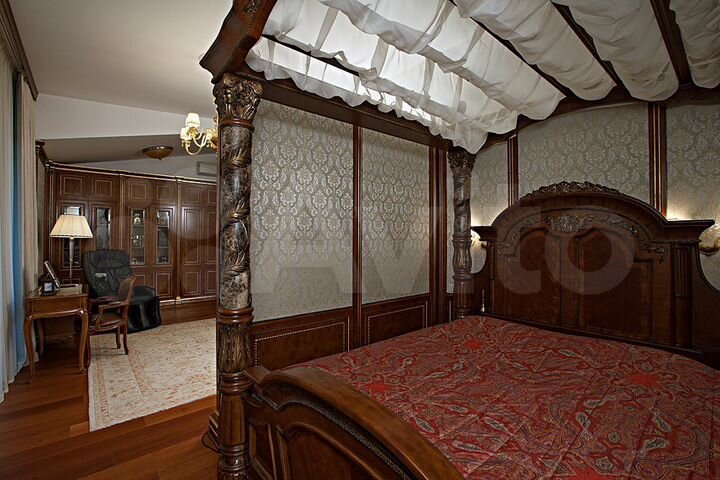 Таунхаус 286 м² на участке 4 сот.