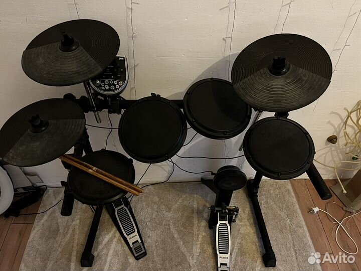 Электронная барабанная установка alesis dm6