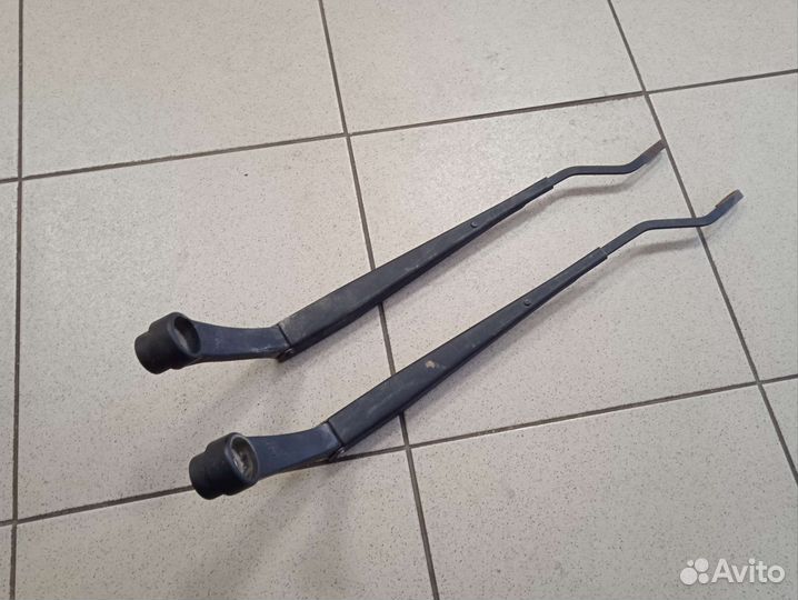 Поводок дворника SsangYong Actyon Kyron