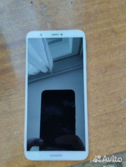 Телефон Huawei