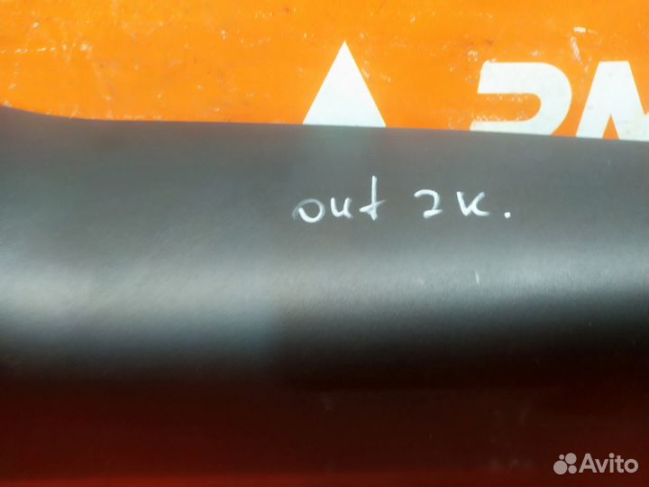 Обшивка двери багажника Mitsubishi Outlander 3