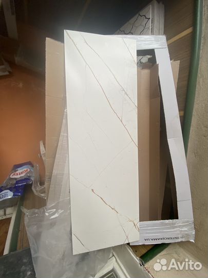 Плитка interCerama Dark Marble узор и белая мат