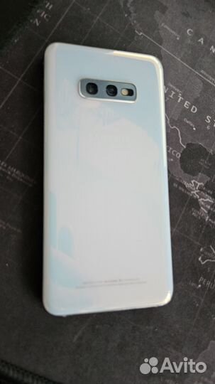 Samsung Galaxy S10e, 6/128 ГБ