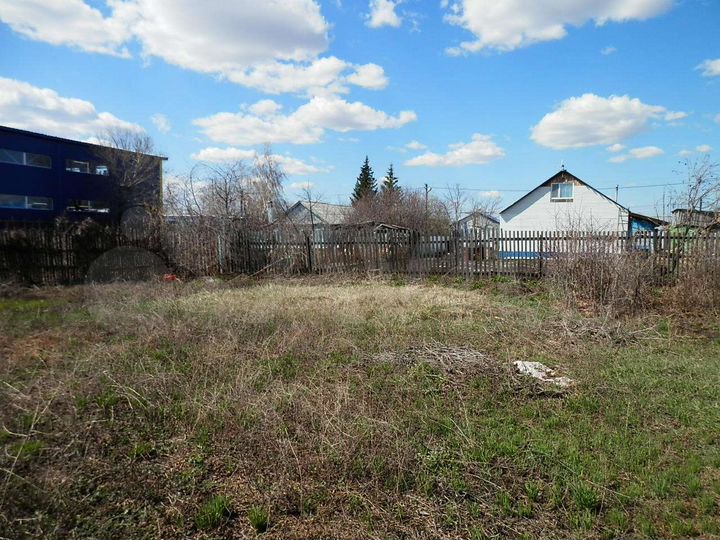 Дом 51 м² на участке 8 сот.