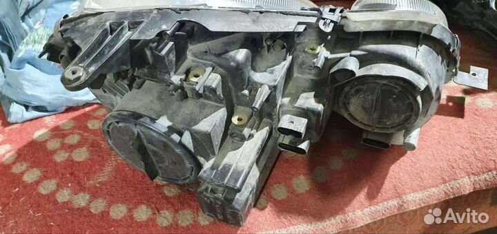 Передние фары Мерседес w211 рестайлинг