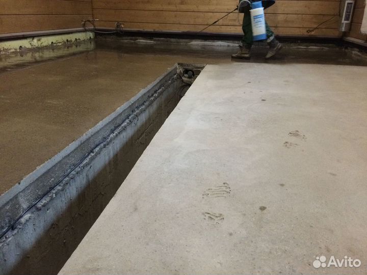Промышленный бетонный пол в автомобильных гаражах
