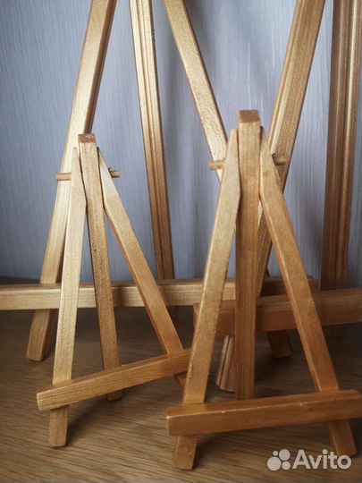 Декор для свадьбы. Мини мольберты. Покрашены золот