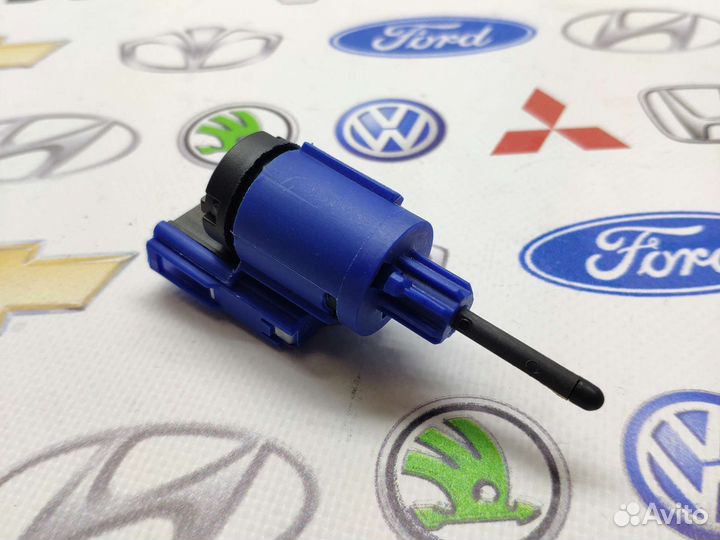 Датчик стоп сигнала(лягушка) VW Polo