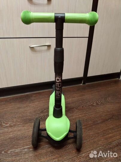 Самокат детский трехколесный бу