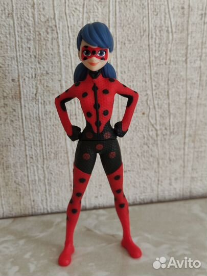 Фигурка Леди Баг Киндер макси доставка для Марии