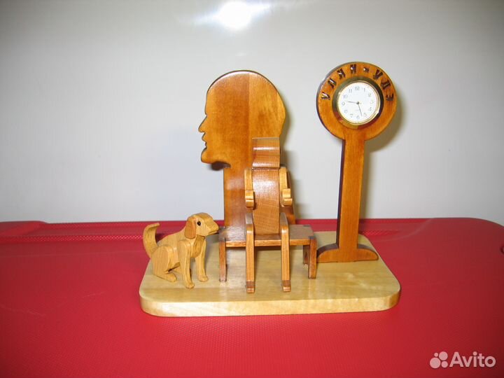 Настольная подставка для ручки с часами