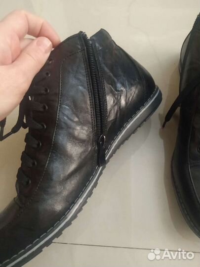 Ботинки 41размер, но маломерят на пол размера