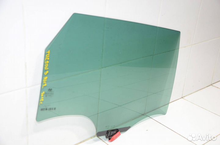 Стекло двери заднее правое Hyundai Tucson TL 2016