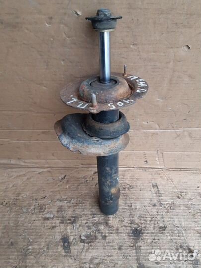 Амортизатор передний Пежо 405