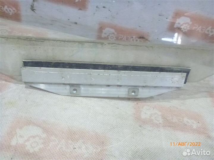 Стекло двери переднее правое Daewoo Nexia N100