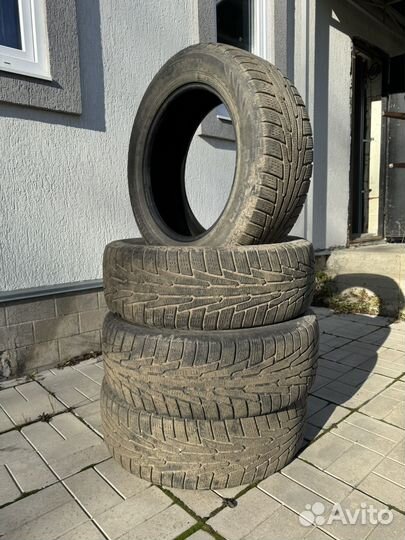 Nokian Tyres Hakkapeliitta R 235/60 R18