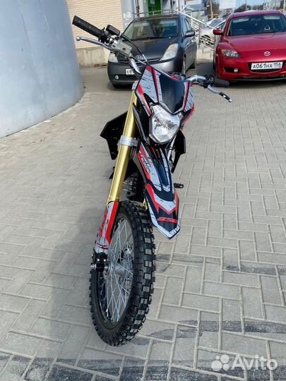 Кроссовый мотоцикл BSE Z3 250e