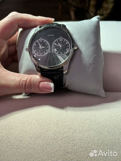 Часы Guess унисекс