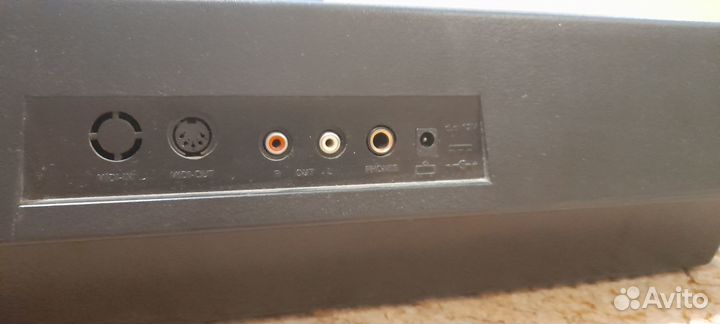 Синтезатор Cortland