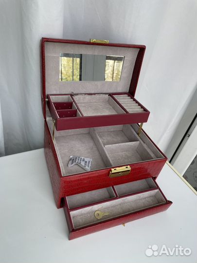 Шкатулка для украшений