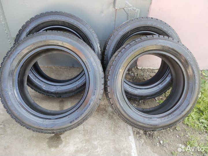 Bridgestone Blizzak DM-V1 185/70 R14