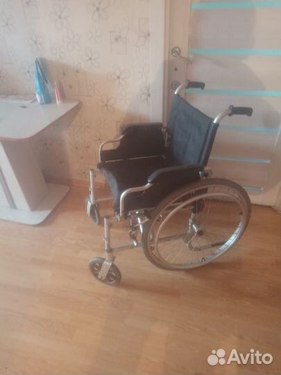 Инвалидная коляска