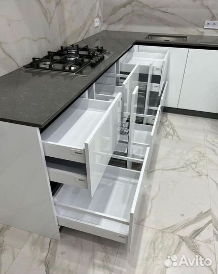Кухни