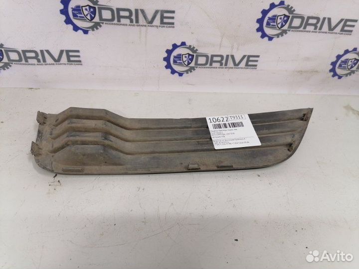 Решетка бампера передняя левая Ford Focus 2