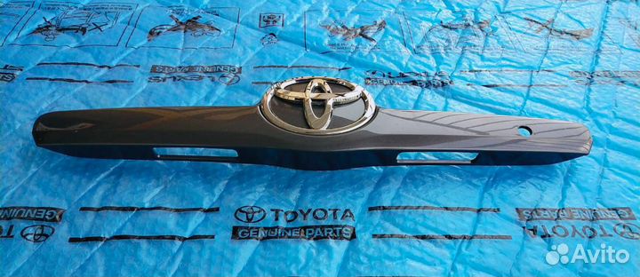 Накладка багажника Камри 40 серая Оригинал