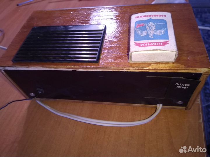 Редкий миниатюрный сувенирный приемник сириус-308