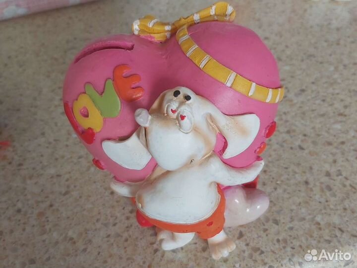 Статуэтки,солонки,салфетницы,пепельницы