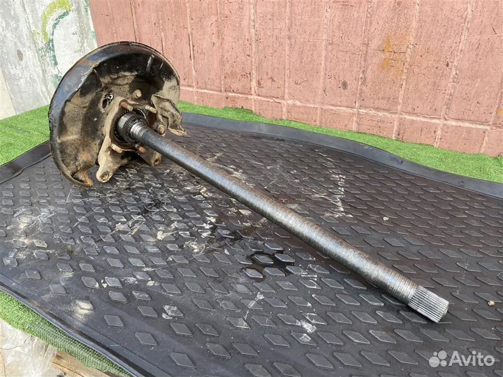 Полуось задняя правая Mitsubishi Pajero Sport/M