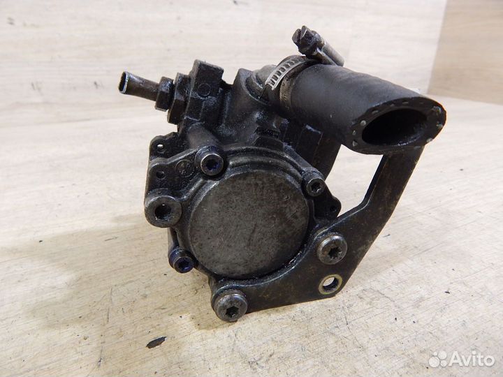 Насос гур Mercedes Vito 638