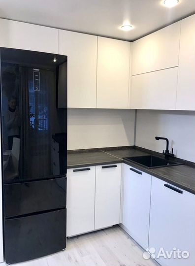 Практичный кухонный гарнитур от производителя