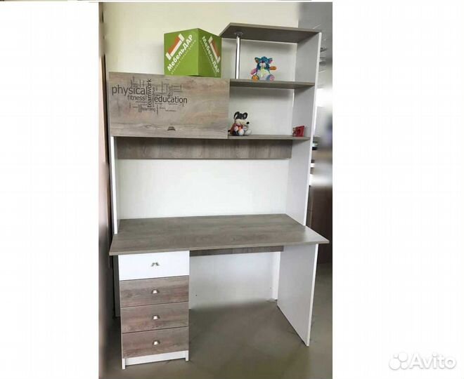 Стол письменный с надстройкой Дельта-3