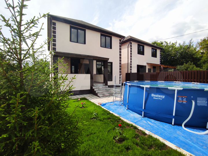 Дом 174,4 м² на участке 4,6 сот.