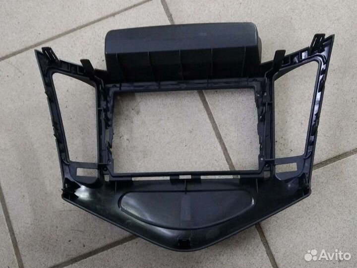 Рамка для магнитолы Шевроле Круз