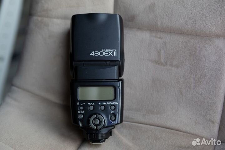 Вспышка Canon 430 ex ii