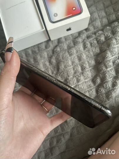 iPhone X, 64 ГБ