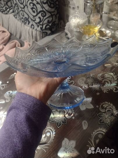 Ваза для фруктов на ножке цветное стекло СССР