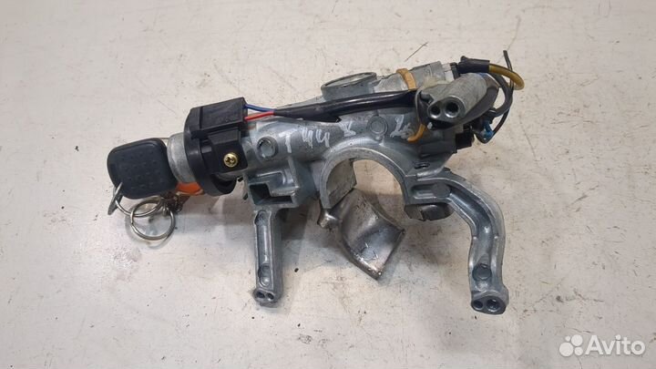 Замок зажигания Suzuki Baleno, 2000