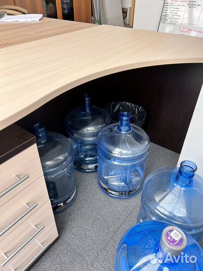 Компьютерный стол