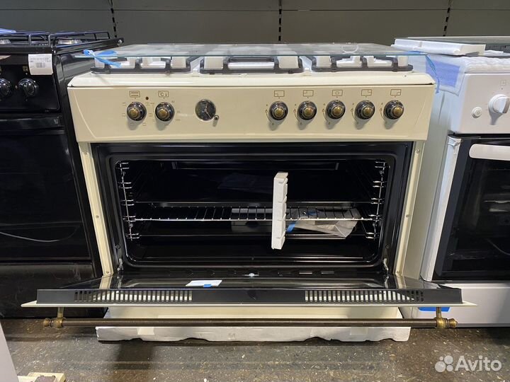 Газоэлектрическая плита новая 5 конфорок