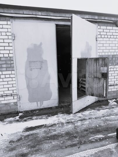 Гараж, > 30 м²