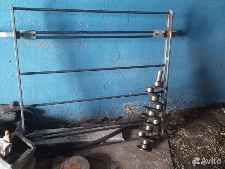 Коленвал, багажник Волга