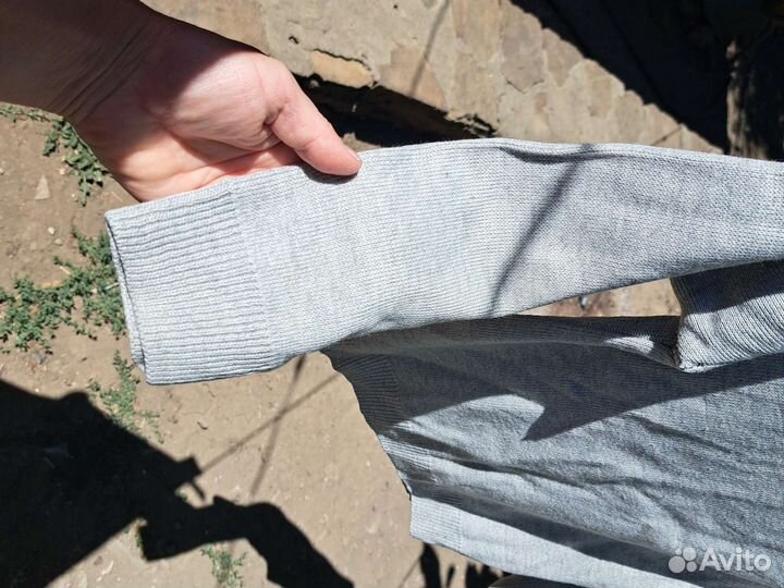 Тонкий свитер