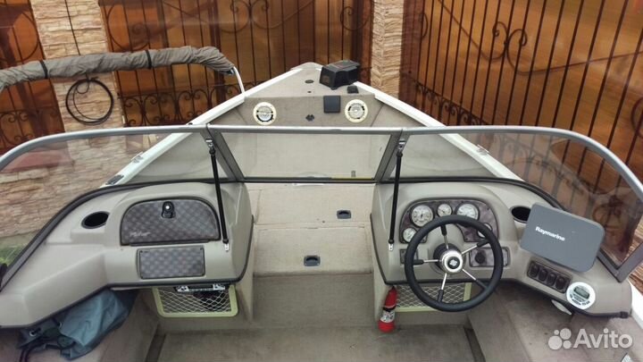 Продаётся рыболовный катер Fisher 17 V