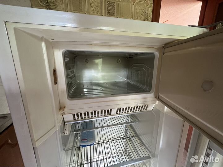 Холодильник ЗИЛ