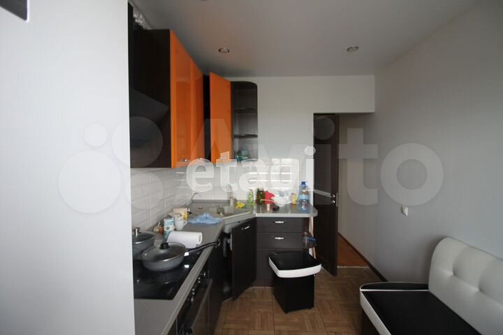 2-к. квартира, 50 м², 10/10 эт.