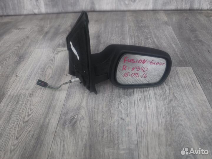 Зеркало правое №940 ford Fusion 5 контактов 2004